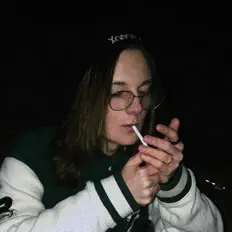 VOGUEEGOR을(를) 듣고, 뮤직 비디오를 보고, 약력을 읽고, 투어 일정 등을 확인하세요!