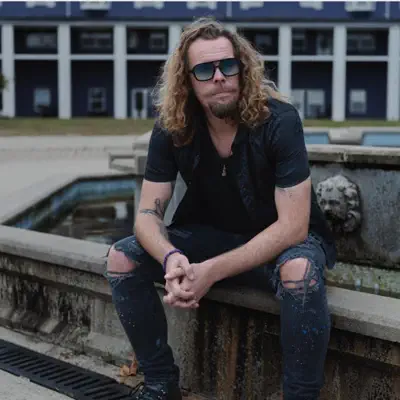 Listen to Mark Daly, watch music videos, read bio, see tour dates & more!