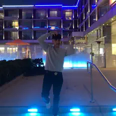 Dengarkan Danny Toro, tonton video musik, baca bio, lihat tanggal tur & lainnya!