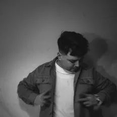 收听 Alexander Trunks、观看音乐视频、阅读小传、查看巡演日期等 ！