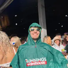 Escucha a De Facto!!, mira videos musicales, lee su biografía, consulta las fechas de las gira y más.