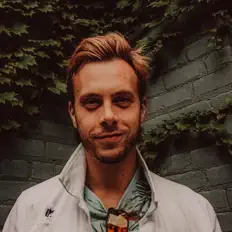 Listen to Riker Lynch, watch music videos, read bio, see tour dates & more!