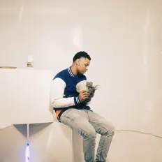 Dengarkan Young Don, tonton video musik, baca bio, lihat tanggal tur & lainnya!