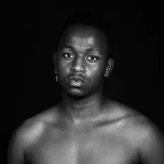 Chiverを聴いたり、ミュージックビデオを鑑賞したり、経歴やツアー日程などを確認したりしましょう！