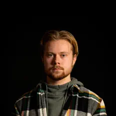 Dengarkan Connor van Reenen, tonton video musik, baca bio, lihat tanggal tur & lainnya!