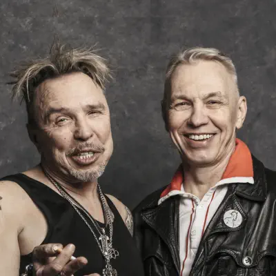 Listen to Боцман и Бродяга, watch music videos, read bio, see tour dates & more!