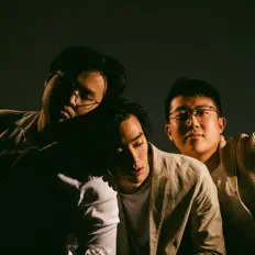 Dengarkan TheTitle, tonton video musik, baca bio, lihat tanggal tur & lainnya!