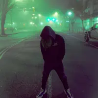 Escucha a undefined, mira videos musicales, lee su biografía, consulta las fechas de las gira y más.