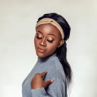 Escucha a undefined, mira videos musicales, lee su biografía, consulta las fechas de las gira y más.