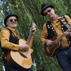 Escucha a Topaz, mira videos musicales, lee su biografía, consulta las fechas de las gira y más.