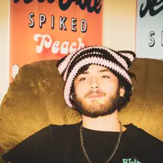 Poslechněte si interpreta Roman Ricardo, sledujte hudební videa, přečtěte si životopis, podívejte se na data turné a další informace.