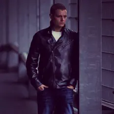 Dengarkan A-Traxx, tonton video musik, baca bio, lihat tanggal tur & lainnya!