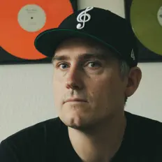 Poslechněte si interpreta MillsSkillz, sledujte hudební videa, přečtěte si životopis, podívejte se na data turné a další informace.