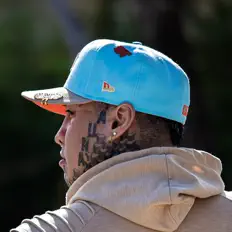 Ακούστε περιεχόμενο από Jus'Breeze, παρακολουθήστε μουσικά βίντεο, διαβάστε το βιογραφικό, δείτε ημερομηνίες περιοδείας, και πολλά ακόμη!