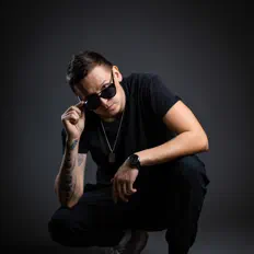 Escucha a Alex Filatov, mira videos musicales, lee su biografía, consulta las fechas de las gira y más.