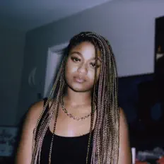 Escucha a Michi, mira vídeos musicales, lee la biografía, consulta fechas de giras y mucho más.