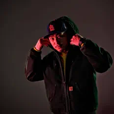 Ascolta EMJAY, guarda video musicali, leggi la biografia, vedi le date del tour & altro!
