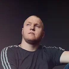 Poslechněte si interpreta AkaiЯнный, sledujte hudební videa, přečtěte si životopis, podívejte se na data turné a další informace.