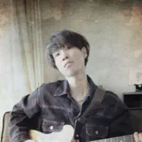 Escucha a undefined, mira videos musicales, lee su biografía, consulta las fechas de las gira y más.
