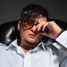 Ascolta TSOY, guarda video musicali, leggi la biografia, vedi le date del tour & altro!