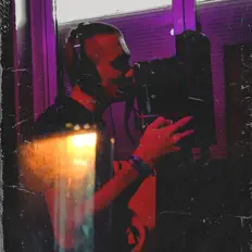 Ascolta Giollee, guarda video musicali, leggi la biografia, vedi le date del tour & altro!