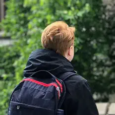 收听 Miekahr、观看音乐视频、阅读小传、查看巡演日期等 ！