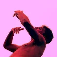 Hör dir Marc Cortese an, schau dir Musikvideos an, lies die Biografie, finde Tourdaten und mehr!