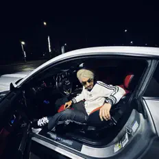 Sourav Ramgarhia सुनें, म्यूज़िक वीडियो देखें, बायो पढ़ें, दौरे की तारीखें और बहुत कुछ देखें!