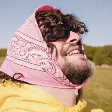 收听 Hakami、观看音乐视频、阅读小传、查看巡演日期等 ！