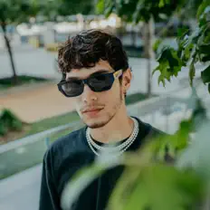 Listen to Santi Mizael, watch music videos, read bio, see tour dates & more!