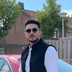 Kral सुनें, म्यूज़िक वीडियो देखें, बायो पढ़ें, दौरे की तारीखें और बहुत कुछ देखें!