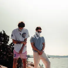 Ouça Rockefellas, assista a videoclipes, leia a biografia, veja as datas das turnês e mais!