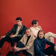 Escucha a Peer, mira videos musicales, lee su biografía, consulta las fechas de las gira y más.