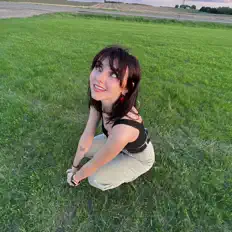 Escucha a Lucinda Brown, mira vídeos musicales, lee la biografía, consulta fechas de giras y mucho más.