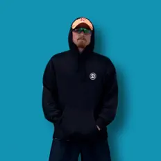 Escucha a Modern Day Hippie, mira vídeos musicales, lee la biografía, consulta fechas de giras y mucho más.