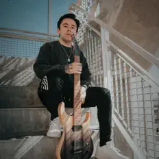 Listen to Valorian, watch music videos, read bio, see tour dates & more!