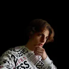 Escucha a LaBelle, mira videos musicales, lee su biografía, consulta las fechas de las gira y más.