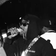 Gizi dinle, müzik videolarını izle, biyografisini oku, tur tarihlerini ve daha fazlasını gör!