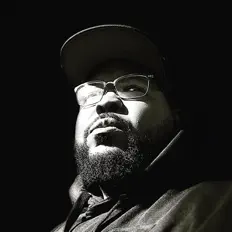 Dengarkan T Boogey, tonton video musik, baca bio, lihat tanggal tur & lainnya!