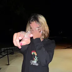 Dengarkan Blakkheart, tonton video musik, baca bio, lihat tanggal tur & lainnya!