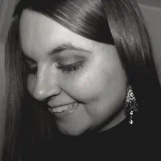 Catherine Guntherを聴いたり、ミュージックビデオを鑑賞したり、経歴やツアー日程などを確認したりしましょう！