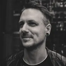 Posłuchaj wykonawcy Nico Schliemann, obejrzyj teledyski, przeczytaj biografię, zobacz daty tras koncertowych i nie tylko!