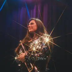 收听 Mahealane、观看音乐视频、阅读小传、查看巡演日期等 ！