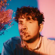 Listen to Axel Flóvent, watch music videos, read bio, see tour dates & more!