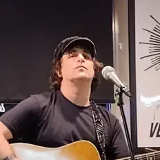 聆聽 flezaDoza、觀看音樂影片、閱讀小傳、查看巡演日期等！