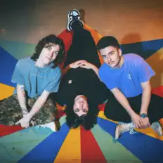 Ouça Arbor, assista a videoclipes, leia a biografia, veja as datas das turnês e mais!