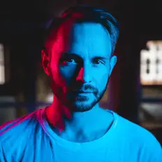 收听 Michael Wins、观看音乐视频、阅读小传、查看巡演日期等 ！