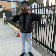 Listen to gettabagg.jojo, watch music videos, read bio, see tour dates & more!