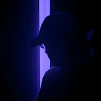 undefinedを聴いたり、ミュージックビデオを鑑賞したり、経歴やツアー日程などを確認したりしましょう！