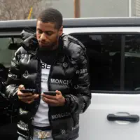 Poslechněte si interpreta undefined, sledujte hudební videa, přečtěte si životopis, podívejte se na data turné a další informace.